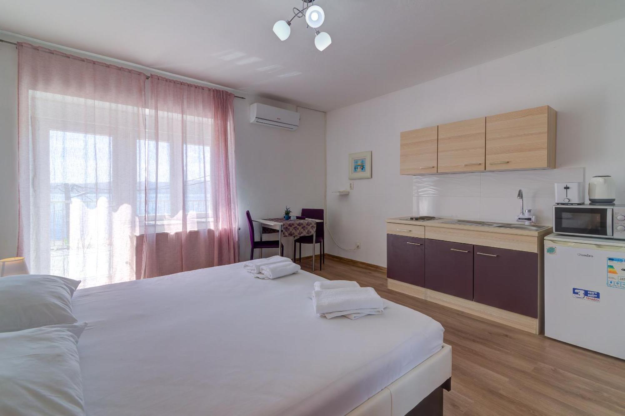 Apartmani Ana Senj  Δωμάτιο φωτογραφία