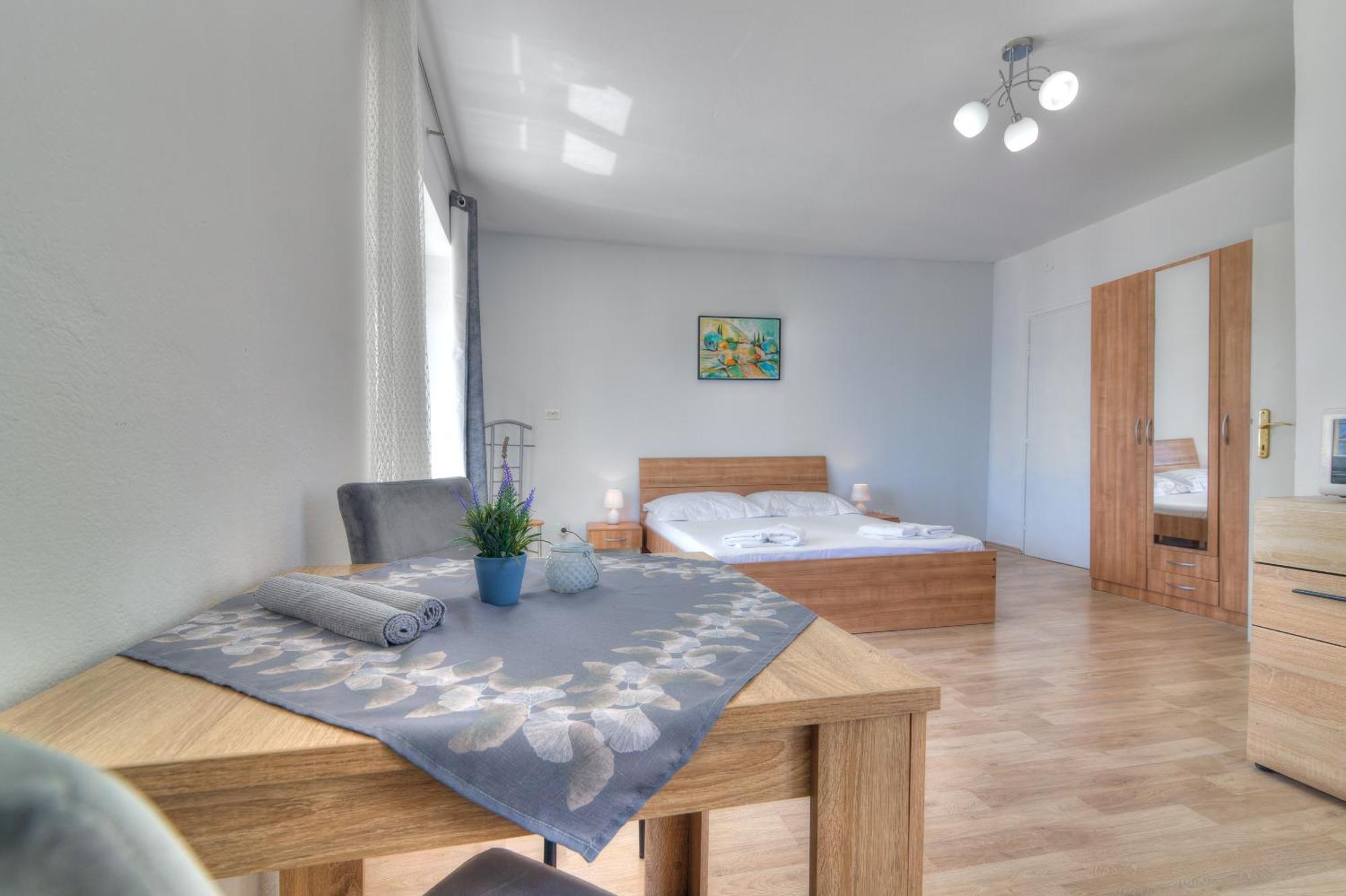 Apartmani Ana Senj  Εξωτερικό φωτογραφία